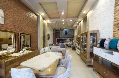 Shop - Studio - 2 Bathrooms for sale in Sidi Beshr Mosque St. - Sidi Beshr - Hay Awal El Montazah - Alexandria