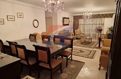 Apartment - 2 Bedrooms - 1 Bathroom for sale in Hossam Al Deen Bassiouny St. - 10th Zone - Nasr City - Cairo