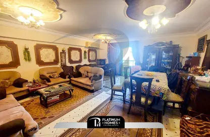 Apartment - 3 Bedrooms - 2 Bathrooms for sale in Al Fath St. - Fleming - Hay Sharq - Alexandria