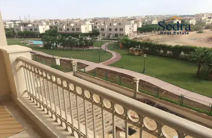 Apartment - 3 Bedrooms - 3 Bathrooms for sale in Greens - 6th District - Sheikh Zayed City - Giza