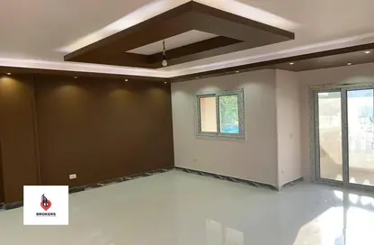 Duplex - 5 Bedrooms - 4 Bathrooms for sale in Al Narges 4 - Al Narges - New Cairo City - Cairo