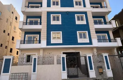 Apartment - 3 Bedrooms - 2 Bathrooms for sale in Bait Alwatan - The 5th Settlement - New Cairo City - Cairo