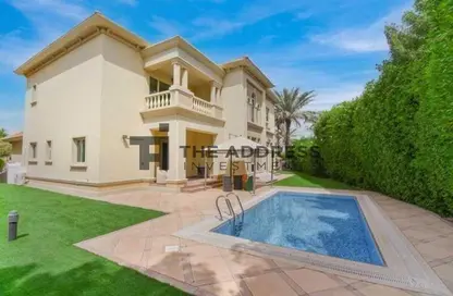 Villa - 4 Bedrooms - 4 Bathrooms for sale in Moon Valley - South Investors Area - New Cairo City - Cairo