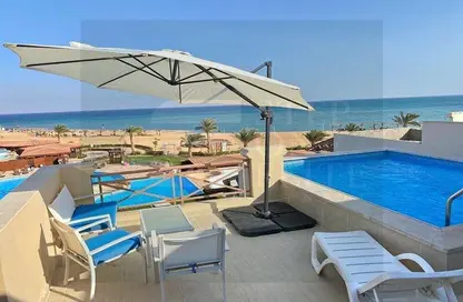 Chalet - 2 Bedrooms - 2 Bathrooms for sale in Blue Blue - Al Ain Al Sokhna - Suez