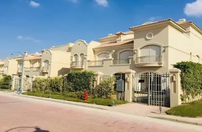 Villa - 4 Bedrooms - 5 Bathrooms for sale in El Patio Oro - 5th Settlement Compounds - The 5th Settlement - New Cairo City - Cairo