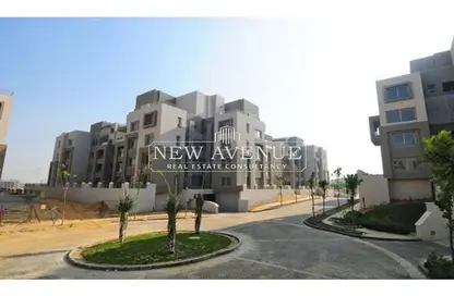 Apartment - 2 Bedrooms - 2 Bathrooms for sale in Palm Hills Village Gate - South Investors Area - New Cairo City - Cairo