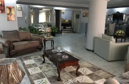 Apartment - 4 Bedrooms - 2 Bathrooms for sale in Hassan Ma'moon St. - 6th Zone - Nasr City - Cairo