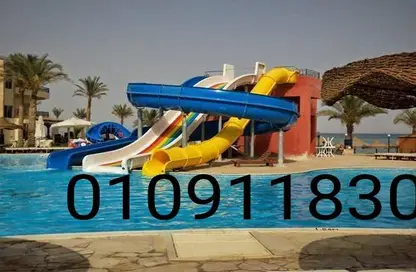 Chalet - 2 Bedrooms - 2 Bathrooms for sale in Red Carpet - Al Ain Al Sokhna - Suez