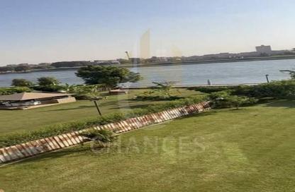 Villa - 3 Bedrooms - 5 Bathrooms for sale in Cornish El Nile St. - Maadi - Hay El Maadi - Cairo