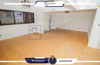 Apartment - 3 Bedrooms - 2 Bathrooms for sale in Mohamed Basha Saeed St. - Janaklees - Hay Sharq - Alexandria