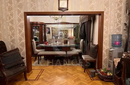 Apartment - 4 Bedrooms - 2 Bathrooms for sale in Cornish El Nile St. - Maadi - Hay El Maadi - Cairo