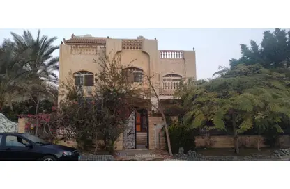 Villa - 5 Bedrooms - 4 Bathrooms for sale in Al Safwa - 26th of July Corridor - 6 October City - Giza