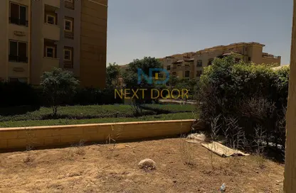 Apartment - 3 Bedrooms - 2 Bathrooms for sale in Stone Residence - 5th Settlement Compounds - The 5th Settlement - New Cairo City - Cairo