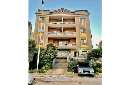 Apartment - 2 Bedrooms - 1 Bathroom for sale in 8th District - Sheikh Zayed City - Giza