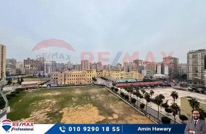 Apartment - 4 Bedrooms - 2 Bathrooms for sale in Al Ekbal St. - Laurent - Hay Sharq - Alexandria