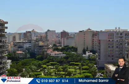 شقة - 3 غرف نوم - 2 حمامات للايجار في شارع السفارة البريطانية - رشدي - حي شرق - الاسكندرية