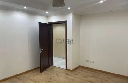 Apartment - 2 Bedrooms - 1 Bathroom for sale in Tag Sultan - Ring Road - Cairo