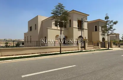 Villa - 4 Bedrooms - 4 Bathrooms for sale in Levana - Uptown Cairo - Mokattam - Cairo