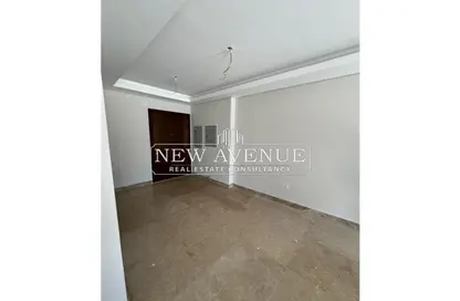 Apartment - 2 Bedrooms - 2 Bathrooms for sale in Park Side Residence - Zed Towers - Sheikh Zayed Compounds - Sheikh Zayed City - Giza