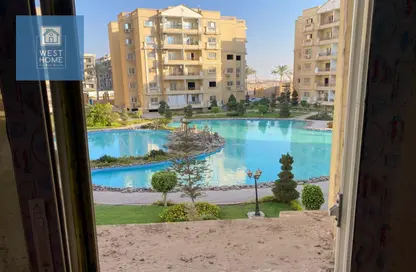 Apartment - 4 Bedrooms - 2 Bathrooms for sale in Wahet Al Ryhan - Hadayek October - 6 October City - Giza