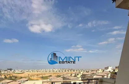 Villa - 3 Bedrooms - 3 Bathrooms for sale in Levana - Uptown Cairo - Mokattam - Cairo