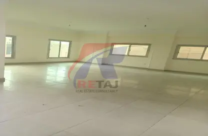 Apartment - 3 Bedrooms - 2 Bathrooms for rent in Al Sadat Axis - The 1st Settlement - New Cairo City - Cairo