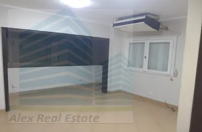 Office Space - Studio - 1 Bathroom for rent in Smouha Square - Smouha - Hay Sharq - Alexandria