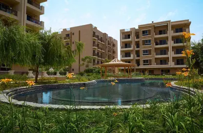 Apartment - 3 Bedrooms - 3 Bathrooms for sale in Swan Lake Residence - 5th Settlement Compounds - The 5th Settlement - New Cairo City - Cairo