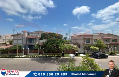 Townhouse - 3 Bedrooms - 2 Bathrooms for sale in Alex West - Alexandria Compounds - Alexandria