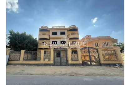 Villa for sale in 1st Neighborhood - 8th Area - Shorouk City - Cairo