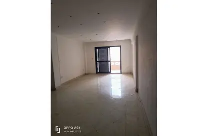 Apartment - 3 Bedrooms - 1 Bathroom for sale in Gate 1 - Khofo - Hadayek El Ahram - Giza