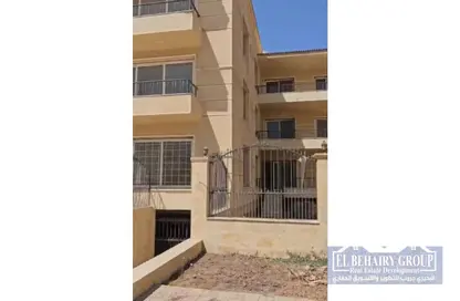 Villa for sale in Ganoob El Acadimia - New Cairo City - Cairo