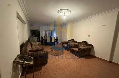 Apartment - 2 Bedrooms - 2 Bathrooms for sale in Sarayat Al Maadi - Hay El Maadi - Cairo