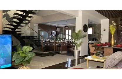 Penthouse - 3 Bedrooms - 3 Bathrooms for sale in Granda - 5th District - Shorouk City - Cairo