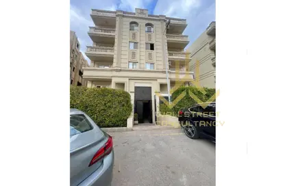 Apartment - 4 Bedrooms - 3 Bathrooms for sale in Moez Al Dawla St. - El Banafseg 6 - El Banafseg - New Cairo City - Cairo