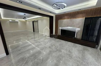 Apartment - 3 Bedrooms - 3 Bathrooms for sale in Al Malek El Fadl St. - Zamalek - Cairo