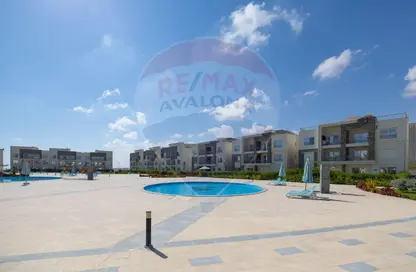 Chalet - 3 Bedrooms - 2 Bathrooms for sale in Sea View - Ras Al Hekma - North Coast