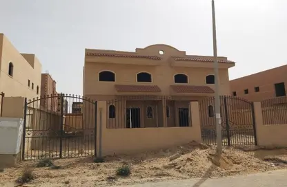 Villa - 3 Bedrooms - 2 Bathrooms for sale in El Motamayez District - Badr City - Cairo