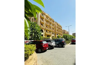 Apartment - 3 Bedrooms - 3 Bathrooms for sale in Al Ashrafiya - North Investors Area - New Cairo City - Cairo