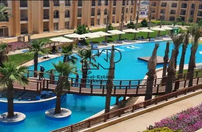 Apartment - 3 Bedrooms - 3 Bathrooms for sale in Stone Residence - 5th Settlement Compounds - The 5th Settlement - New Cairo City - Cairo