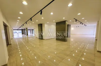 Retail - Studio - 3 Bathrooms for rent in 6th of October University Library St - 2nd District - 6 October City - Giza