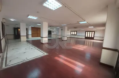 Full Floor - Studio - 4 Bathrooms for rent in Gameat Al Dewal Al Arabeya St. - Mohandessin - Giza