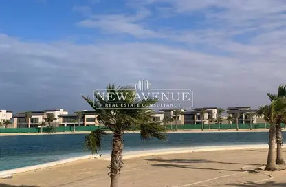 Villa - 5 Bedrooms - 6 Bathrooms for sale in Swan Lake - Qesm Ad Dabaah - North Coast