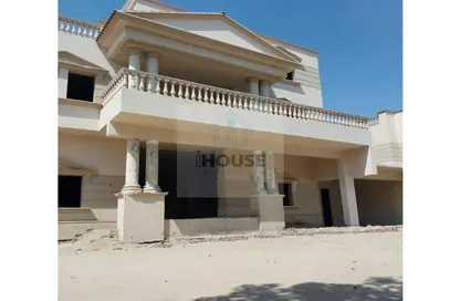 Villa - 7 Bedrooms for sale in Royal City - Sheikh Zayed Compounds - Sheikh Zayed City - Giza