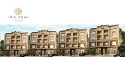 Apartment - 4 Bedrooms - 2 Bathrooms for sale in Bait Alwatan - The 5th Settlement - New Cairo City - Cairo