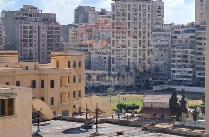 Apartment - 3 Bedrooms - 2 Bathrooms for rent in Laurent - Hay Sharq - Alexandria