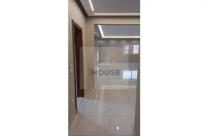 Apartment - 4 Bedrooms - 4 Bathrooms for rent in Beit Al Watan - Sheikh Zayed Compounds - Sheikh Zayed City - Giza