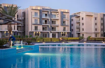 Apartment - 2 Bedrooms - 2 Bathrooms for sale in Galleria Residences - South Investors Area - New Cairo City - Cairo