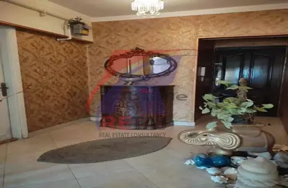 Apartment - 3 Bedrooms - 2 Bathrooms for sale in Dr Hassan Al Sherif St. - 8th Zone - Nasr City - Cairo