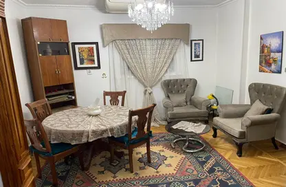 Apartment - 2 Bedrooms - 1 Bathroom for rent in Bahgat Ali St. (Ebn Al Nabeh) - Zamalek - Cairo